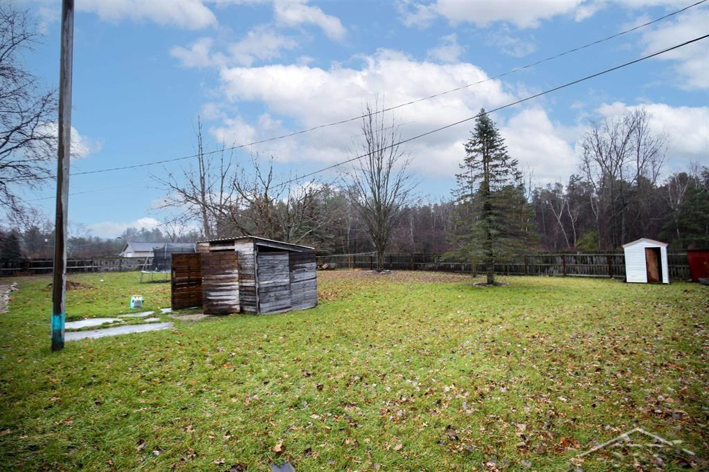 3969 West Shaffer Road Coleman, MI 48618 - Photo 29 of 35