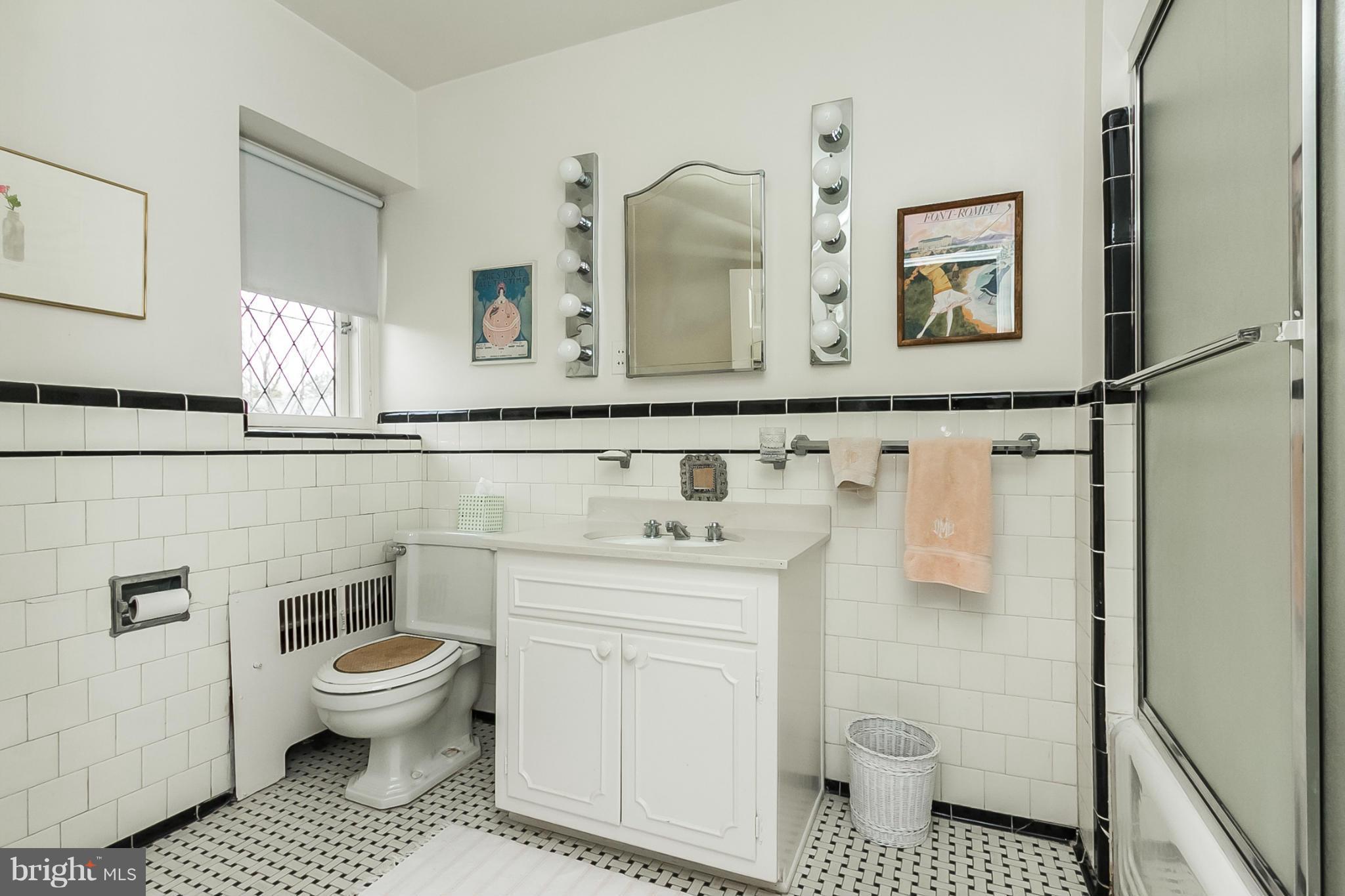 123 St Dunstans Road Baltimore, MD 21212 - Photo 21 of 30 Bath