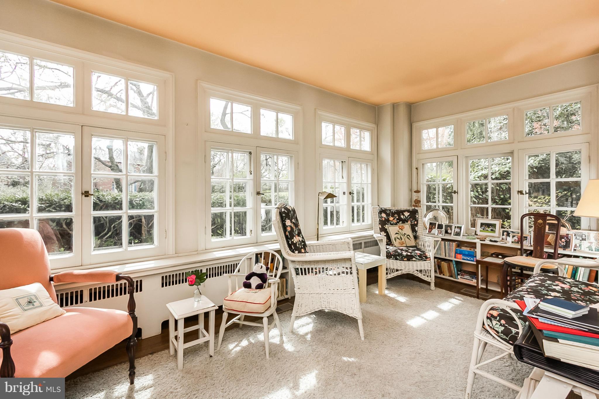 123 St Dunstans Road Baltimore, MD 21212 - Photo 5 of 30 Sunroom