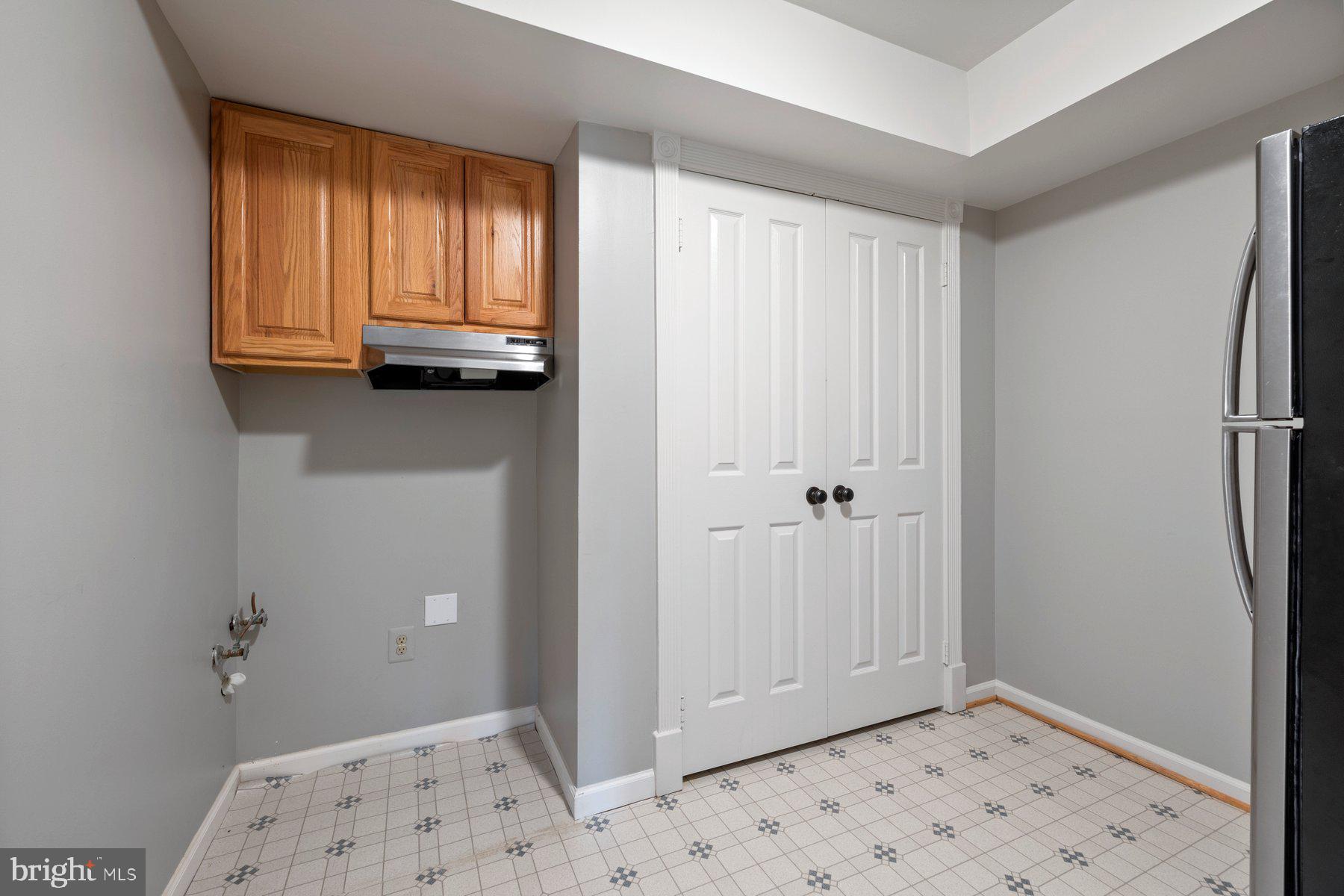 20623 Cutwater Place Sterling, VA 20165 - Photo 48 of 59 a view of kitchen with wooden floor