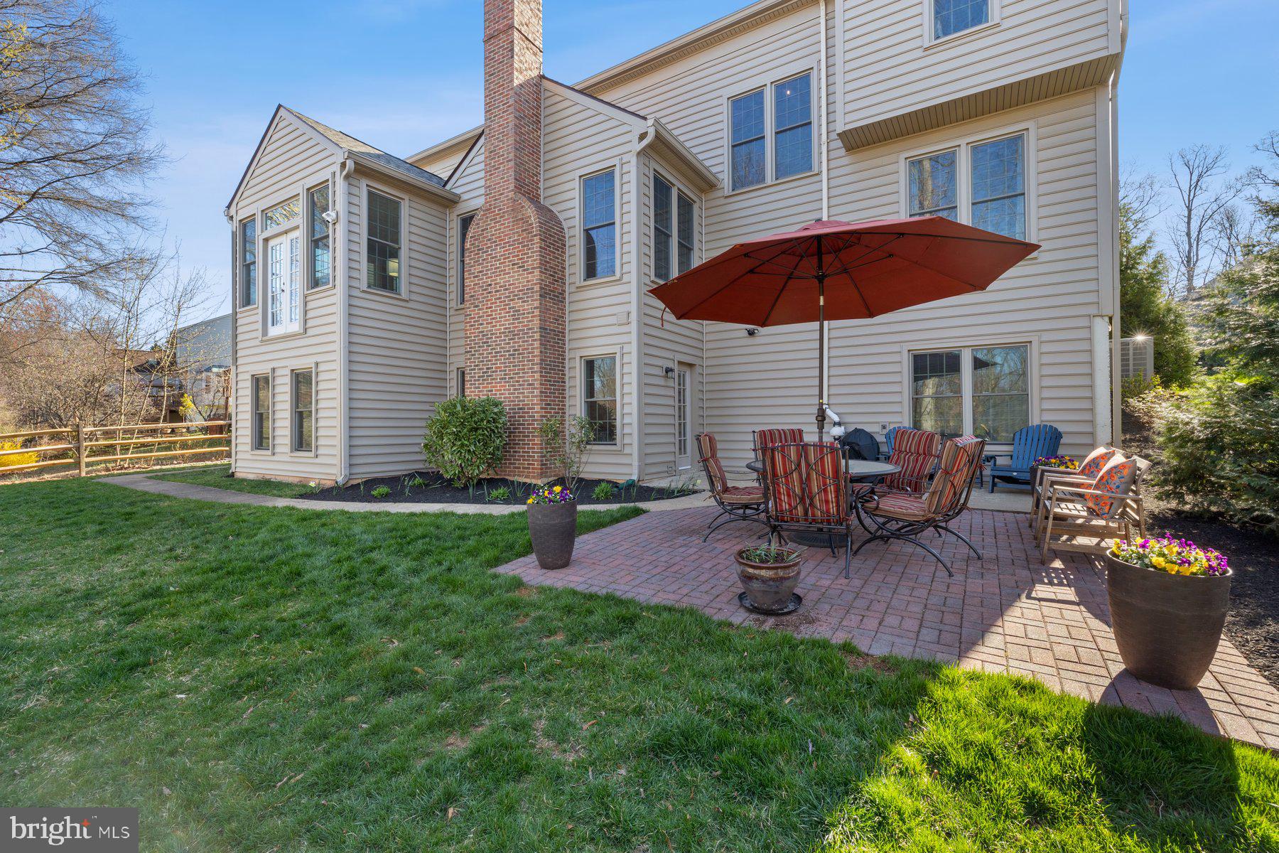 20623 Cutwater Place Sterling, VA 20165 - Photo 57 of 59 a view of a house with backyard and sitting area