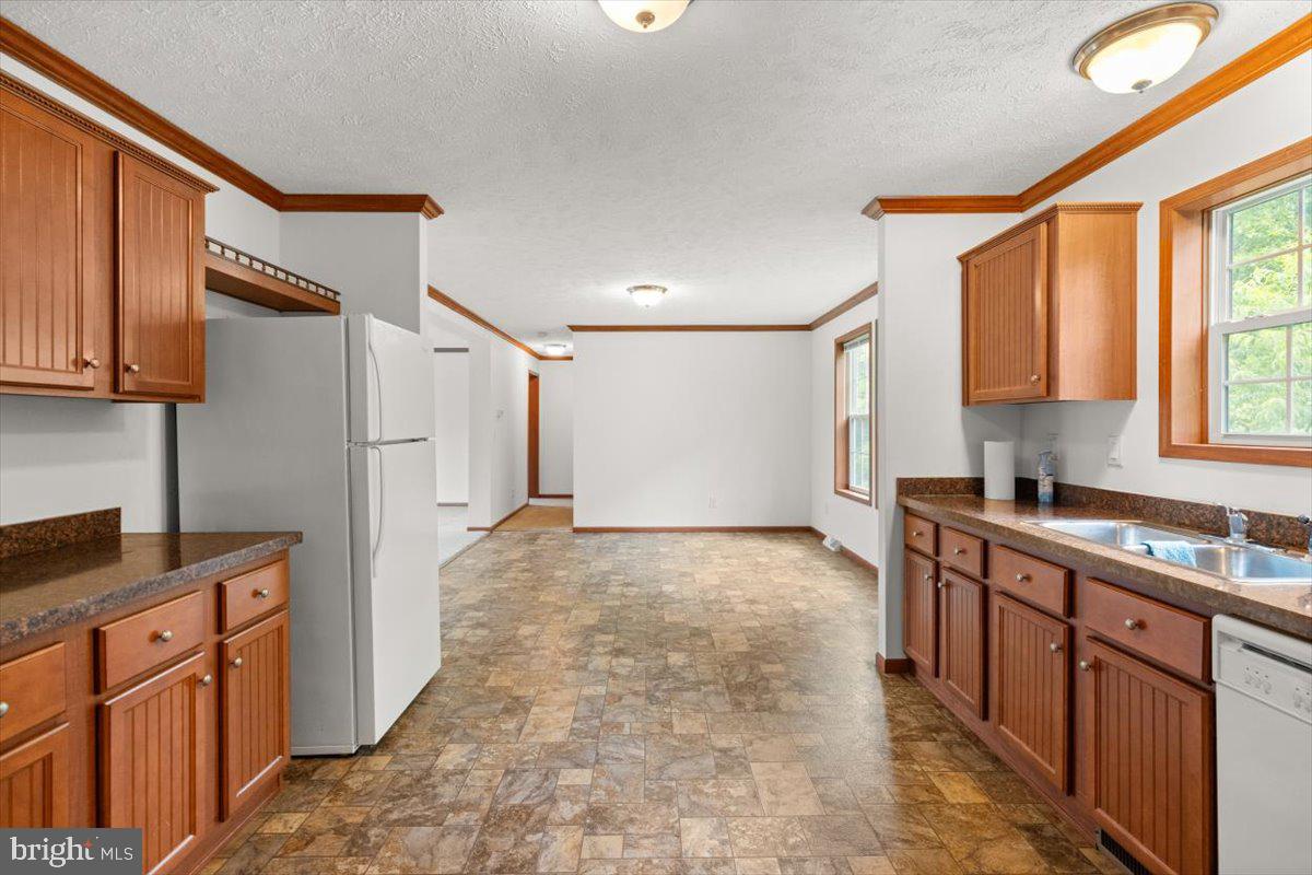 4767 South Ox Road Woodstock, VA 22664 - Photo 13 of 32