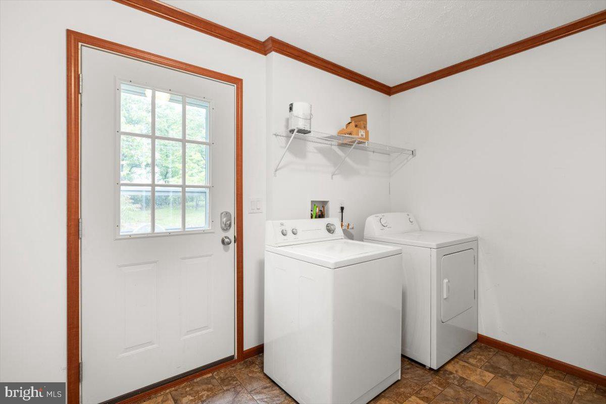 4767 South Ox Road Woodstock, VA 22664 - Photo 14 of 32