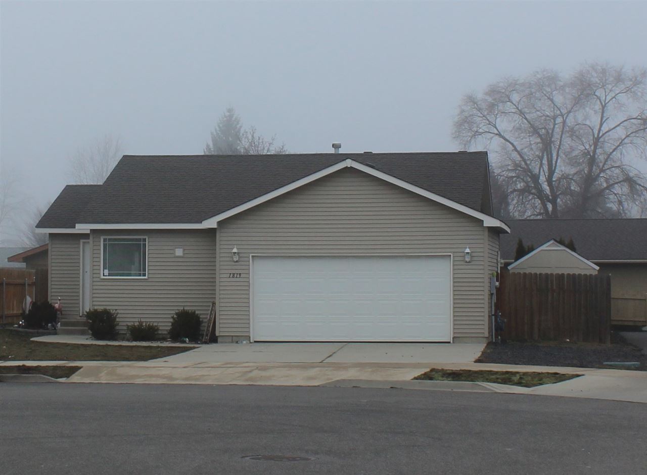 1819 North Oberlin Road Spokane Valley, WA 99206 - Photo 1 of 17