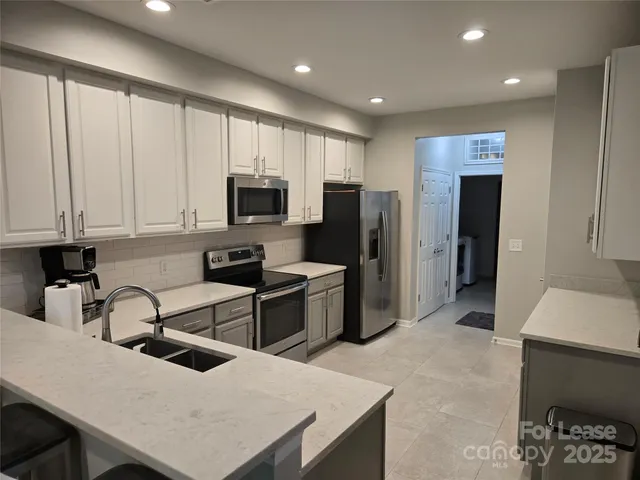 $2,500 | 809 Ledgestone Court, Fort Mill, SC 29708