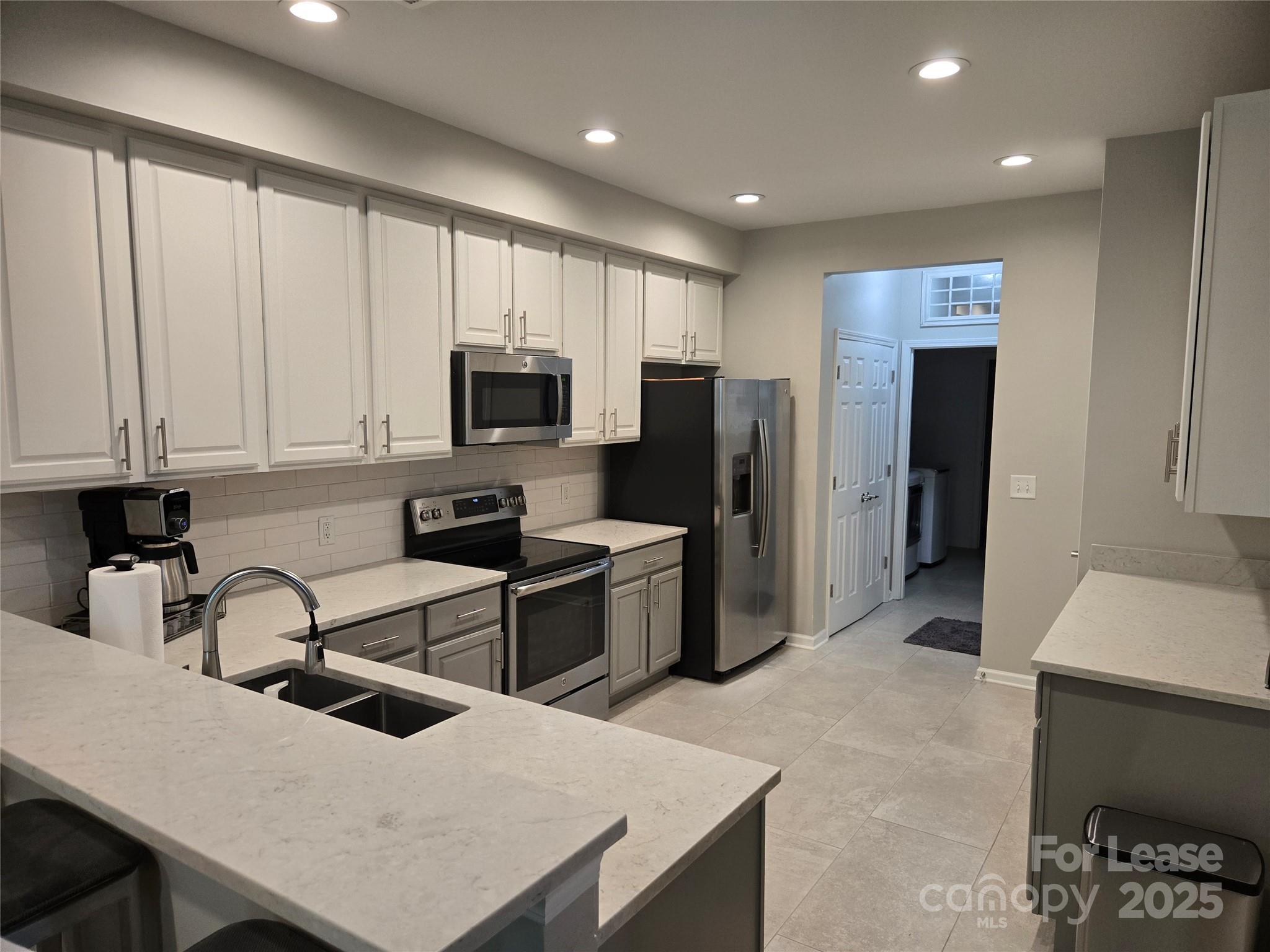 809 Ledgestone Court Fort Mill, SC 29708 - Photo 8 of 31