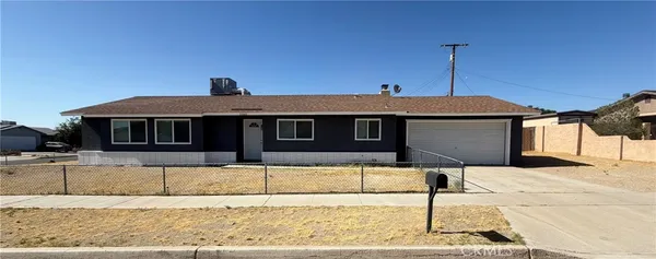 $2,400 | 31060 Balsa Avenue, Barstow, CA 92311