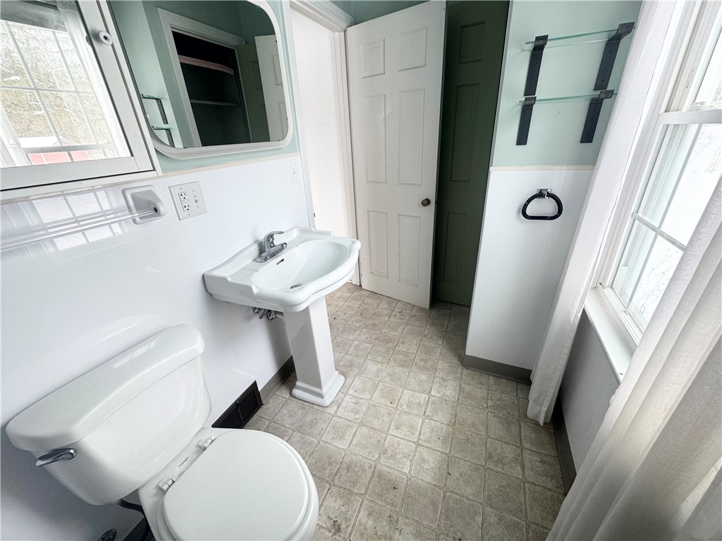 6430 East Lake Road Owasco, NY 13021 - Photo 18 of 27