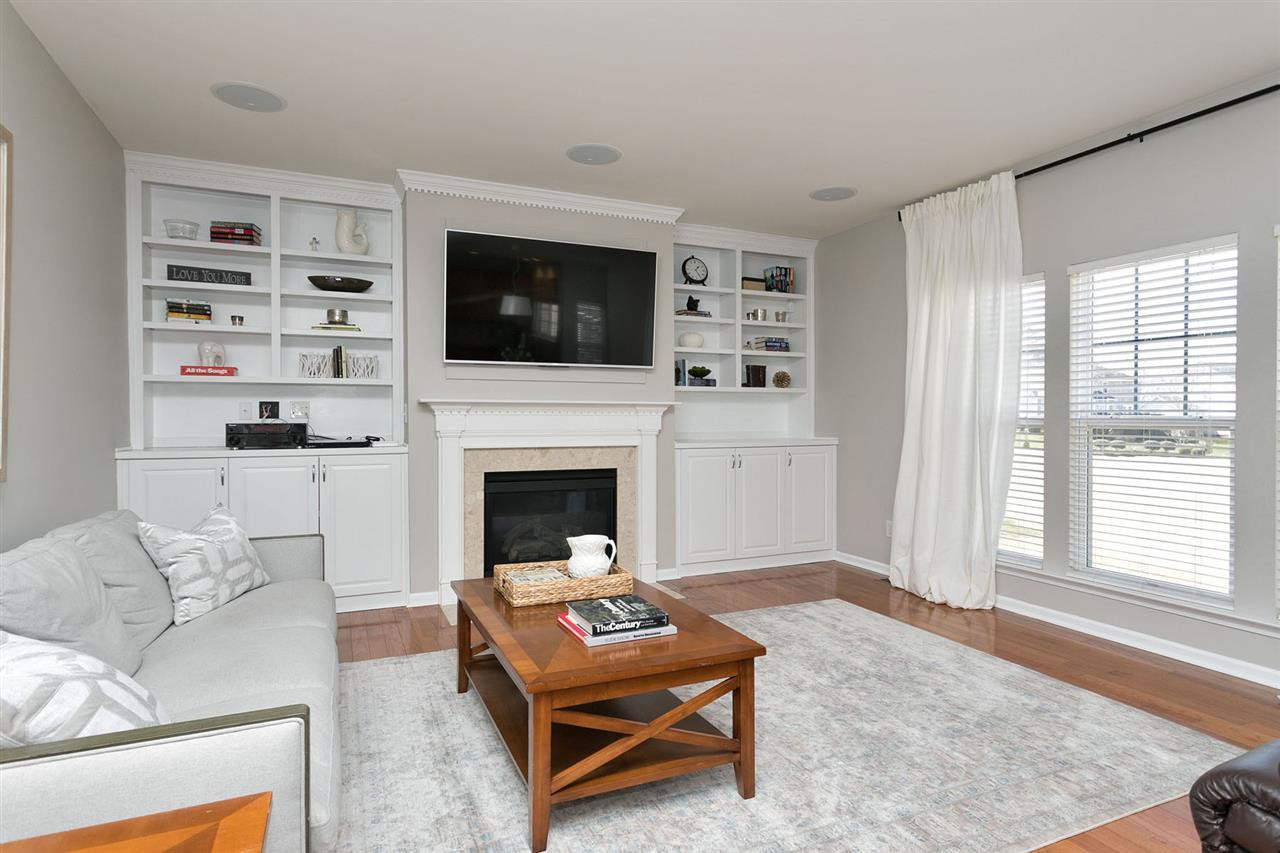 833 Seastone Street Raleigh, NC 27603 - Photo 3 of 21 Open to the kitchen and great for entertaining. Golf course views! Family Room