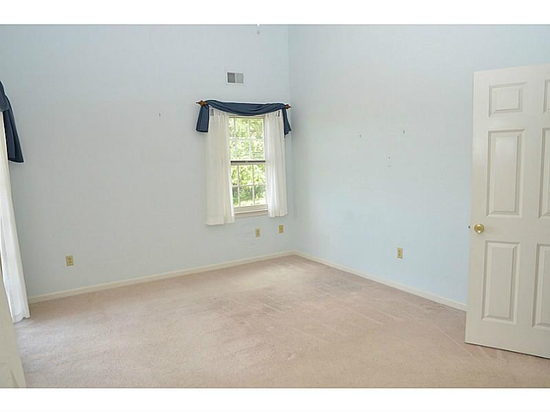 2445 Old Greentree Road, Unit 3A Carnegie, PA 15106 - Photo 5 of 16 Master Bedroom.