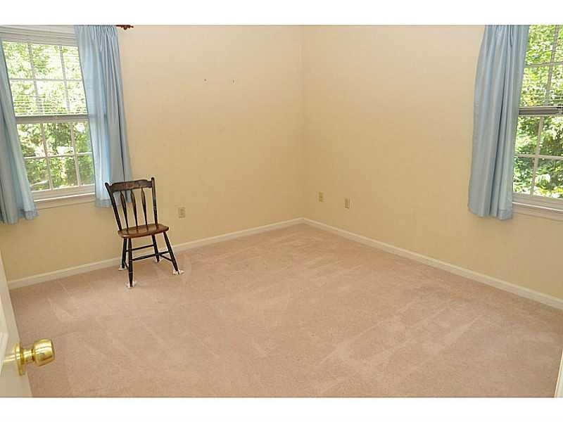 2445 Old Greentree Road, Unit 3A Carnegie, PA 15106 - Photo 6 of 16 Bedroom.