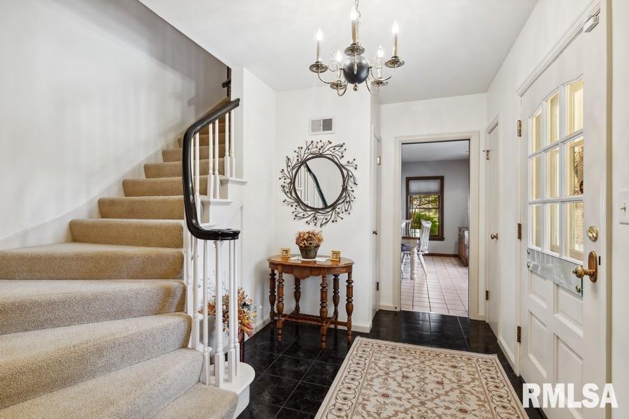 1570 North Academy Street Galesburg, IL 61401 - Photo 15 of 61