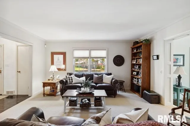 $399,900 | 1570 North Academy Street, Galesburg, IL 61401