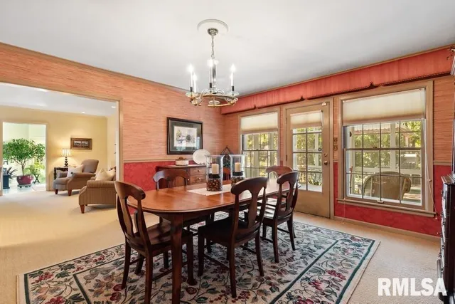 $399,900 | 1570 North Academy Street, Galesburg, IL 61401