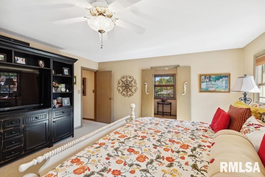 1570 North Academy Street Galesburg, IL 61401 - Photo 42 of 61