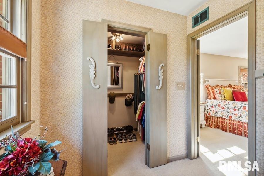 1570 North Academy Street Galesburg, IL 61401 - Photo 45 of 61