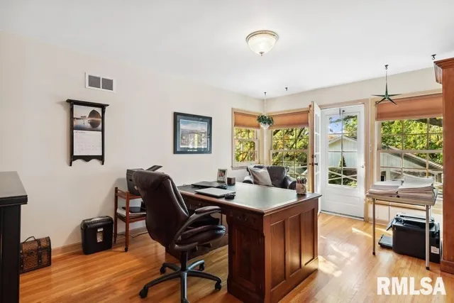 $399,900 | 1570 North Academy Street, Galesburg, IL 61401