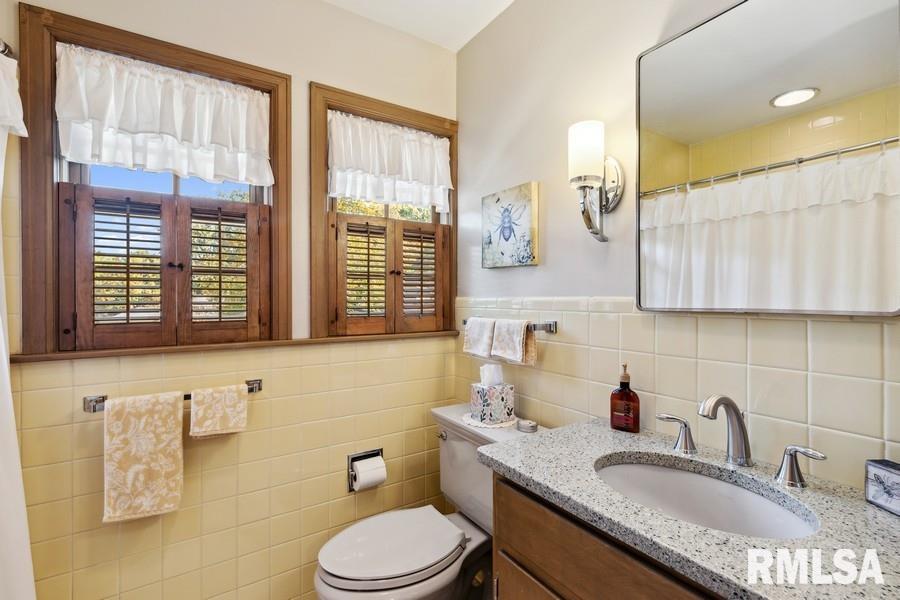 1570 North Academy Street Galesburg, IL 61401 - Photo 51 of 61