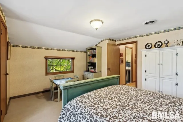 $399,900 | 1570 North Academy Street, Galesburg, IL 61401