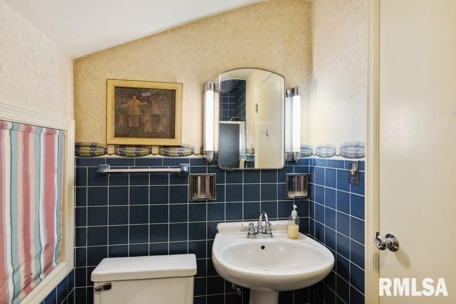 1570 North Academy Street Galesburg, IL 61401 - Photo 54 of 61