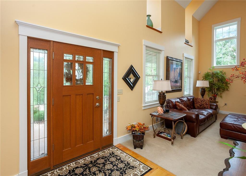 283 Saunders Station Road Trafford, PA 15085 - Photo 2 of 25 Gallery Image 2