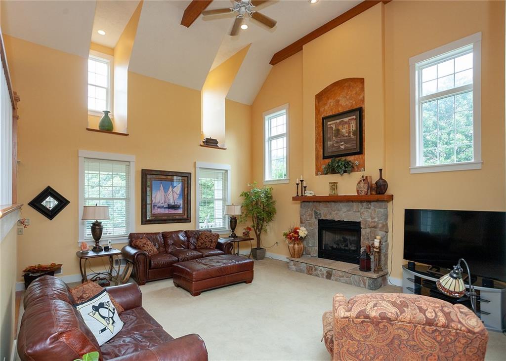 283 Saunders Station Road Trafford, PA 15085 - Photo 3 of 25 Gallery Image 3
