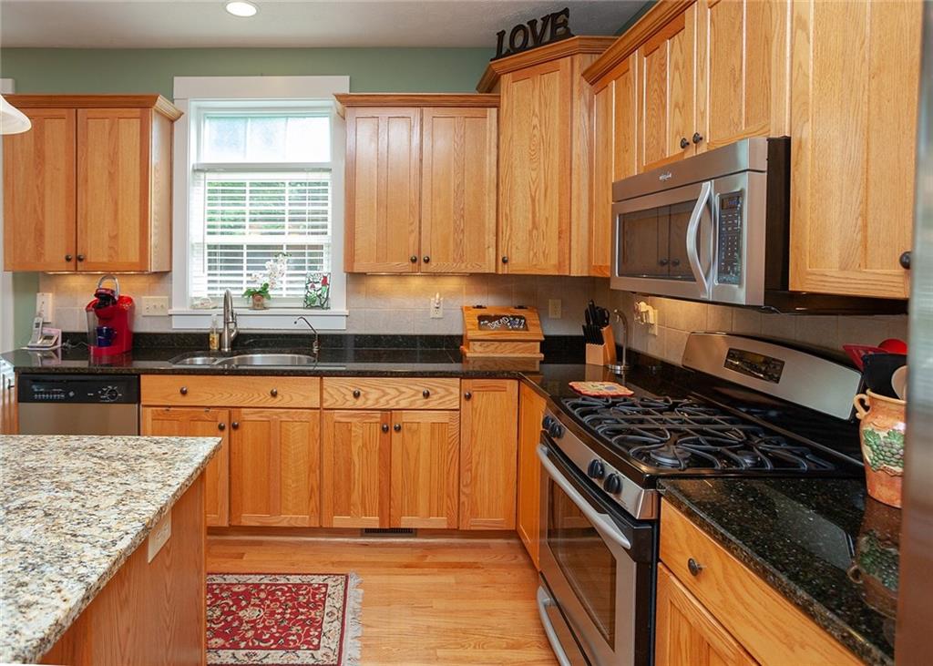 283 Saunders Station Road Trafford, PA 15085 - Photo 8 of 25 Gallery Image 8