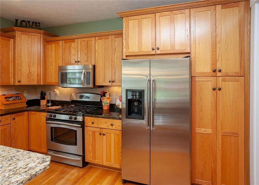 283 Saunders Station Road Trafford, PA 15085 - Photo 9 of 25 Gallery Image 9