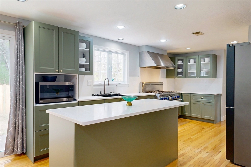 475 Old Post Road Sharon, MA 02067 - Photo 9 of 34 Gallery Image 9