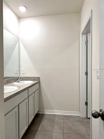 $2,950 | 17506 Canopy Place, Bradenton, FL 34211