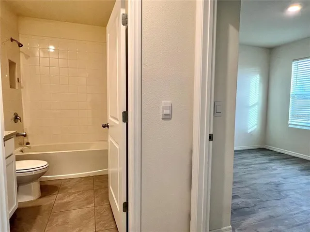$2,950 | 17506 Canopy Place, Bradenton, FL 34211