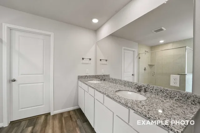 $334,990 | 1102 Arbor Drive, Beasley, TX 77417