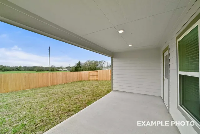 $334,990 | 1102 Arbor Drive, Beasley, TX 77417