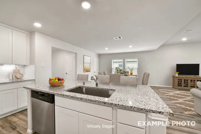 $334,990 | 1102 Arbor Drive, Beasley, TX 77417