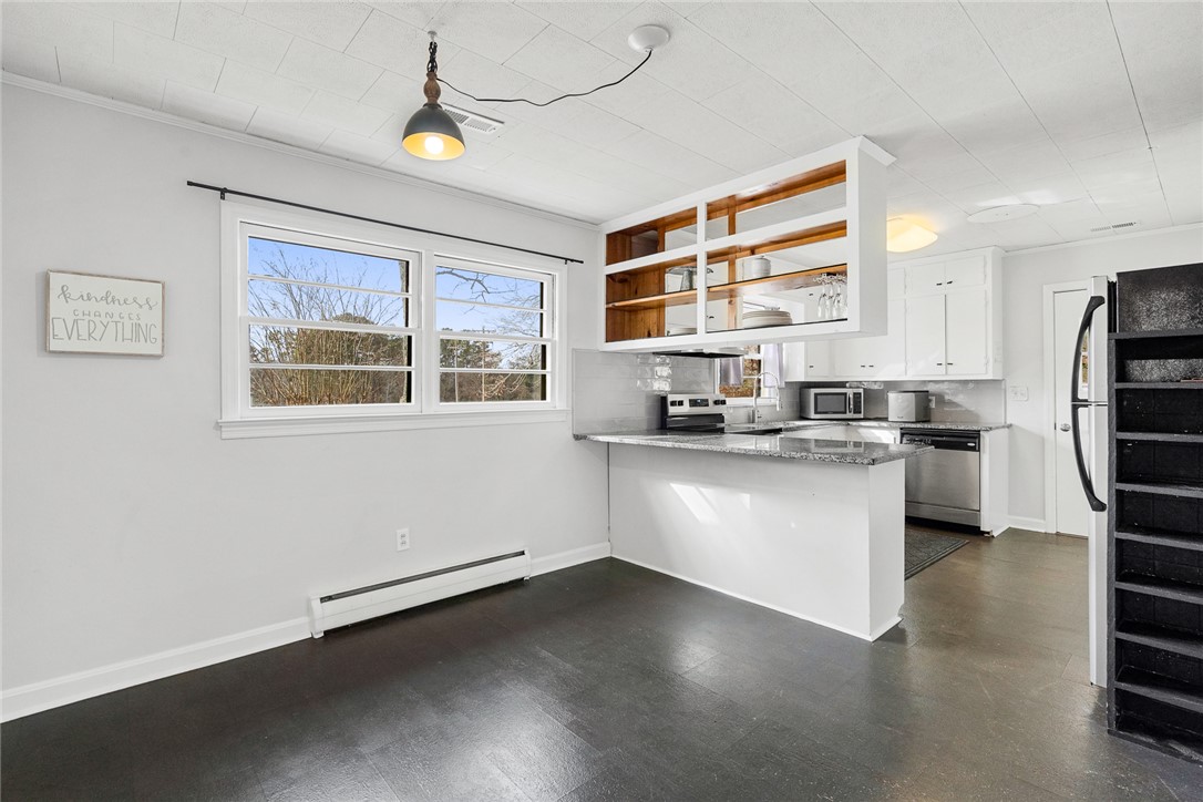 426 Lawrence Road Clemson, SC 29631 - Photo 13 of 37