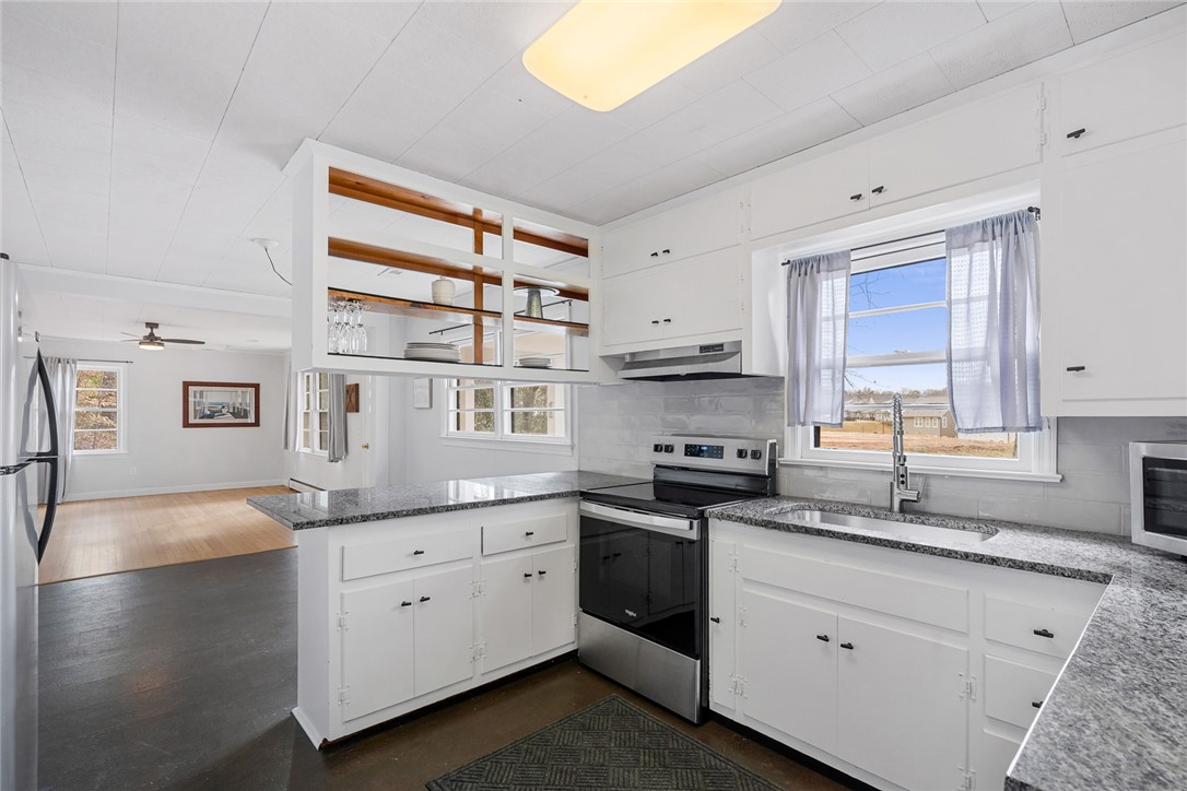 426 Lawrence Road Clemson, SC 29631 - Photo 16 of 37