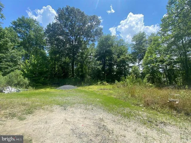 $90,000 | 5277 Cedar Street, West River, MD 20778