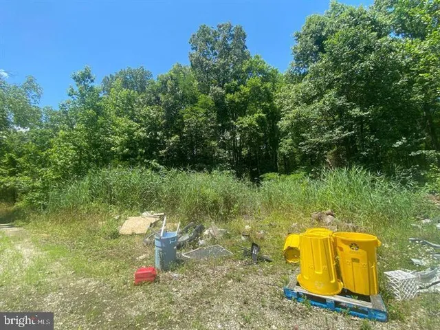 $90,000 | 5277 Cedar Street, West River, MD 20778