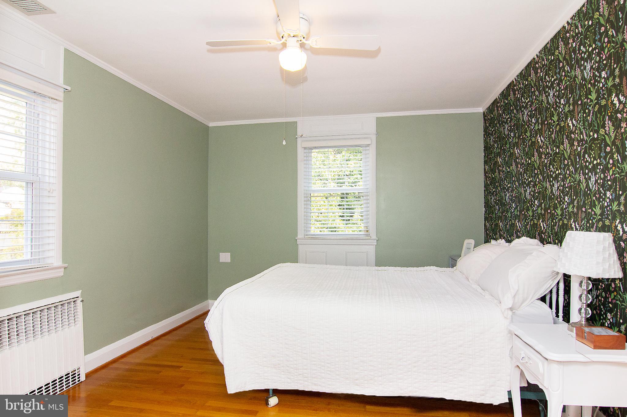 636 Overbrook Road Baltimore, MD 21212 - Photo 22 of 38 a bedroom with a bed and a window
