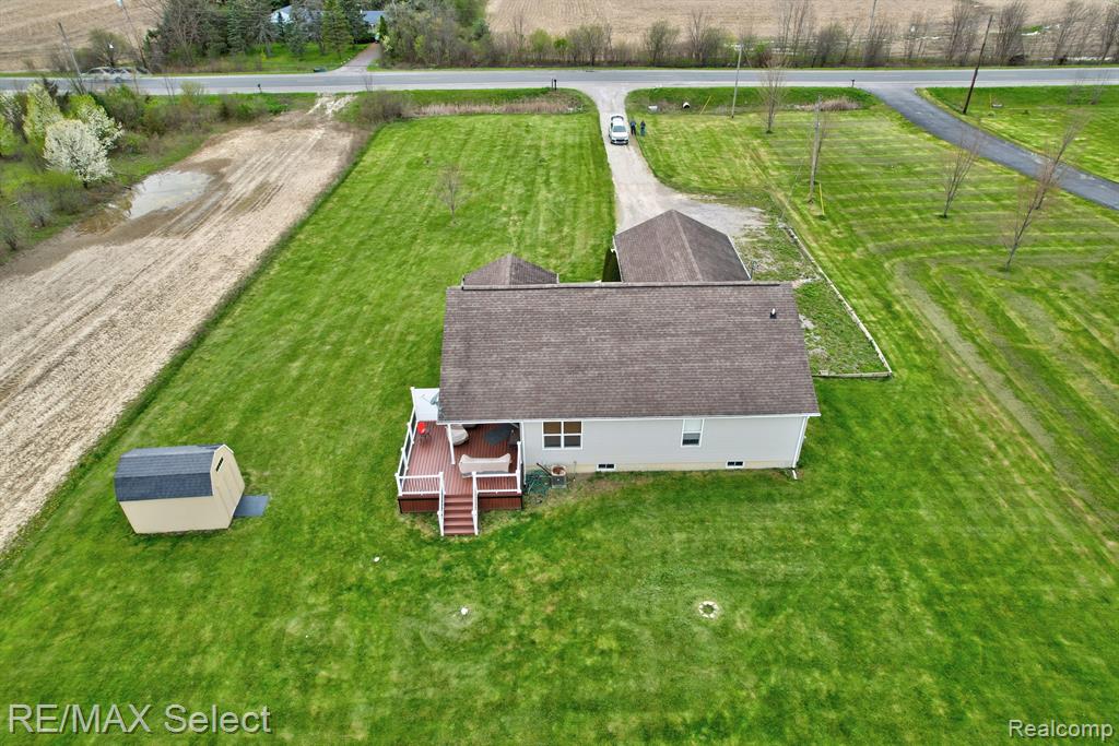 8334 North Bray Road Mount Morris, MI 48458 - Photo 3 of 34
