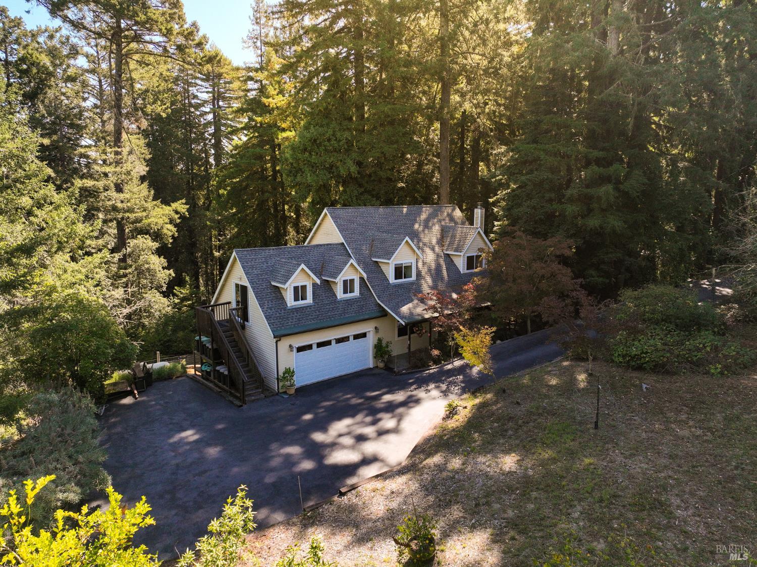 11532 Occidental Road Sebastopol, CA 95472 - Photo 2 of 35 Gallery Image 2