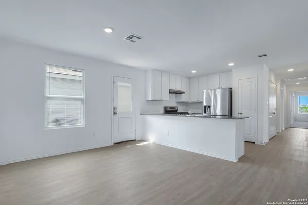 $1,550 | 8526 Astral Place, San Antonio, TX 78252