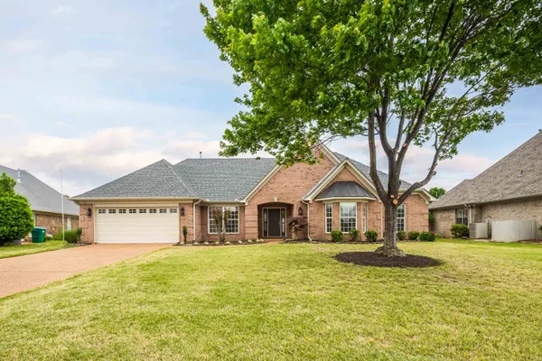 $420,000 | 115 Lewis Fairway Circle, Oakland, TN 38060