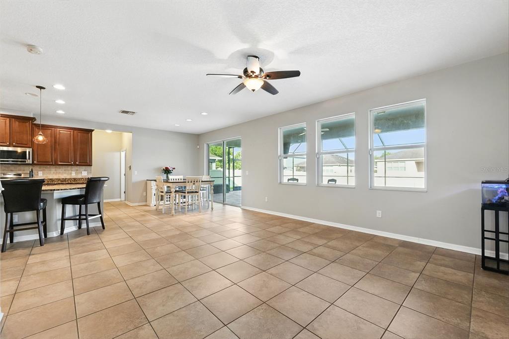 11206 Coventry Grove Circle Lithia, FL 33547 - Photo 11 of 56