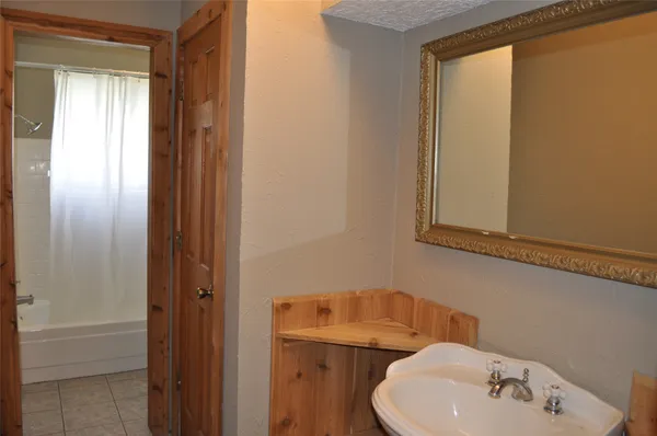 $1,800 | 22411 Merrymount Drive, Katy, TX 77450