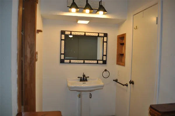 $1,800 | 22411 Merrymount Drive, Katy, TX 77450