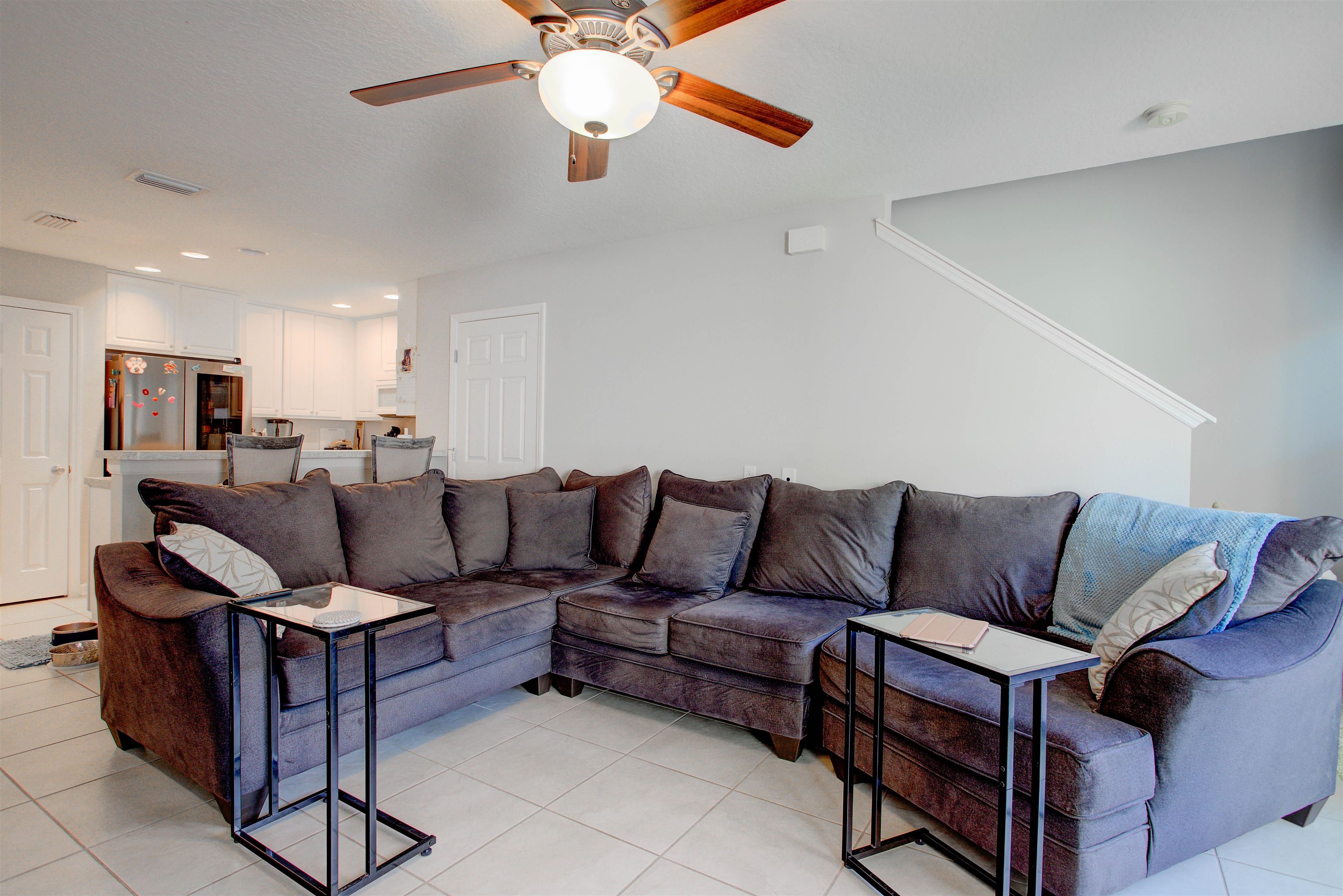 28 Islander Court St. Augustine, FL 32080 - Photo 5 of 23 a living room with furniture