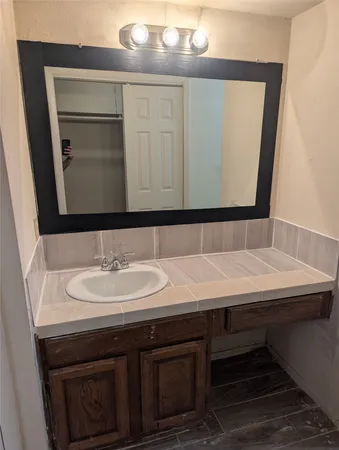 $1,599 | 10822 Lynbrook Drive, Unit A, Houston, TX 77042
