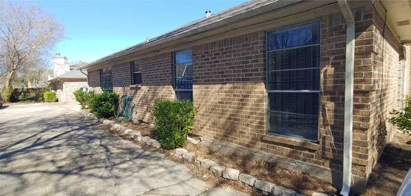 $1,599 | 10822 Lynbrook Drive, Unit A, Houston, TX 77042