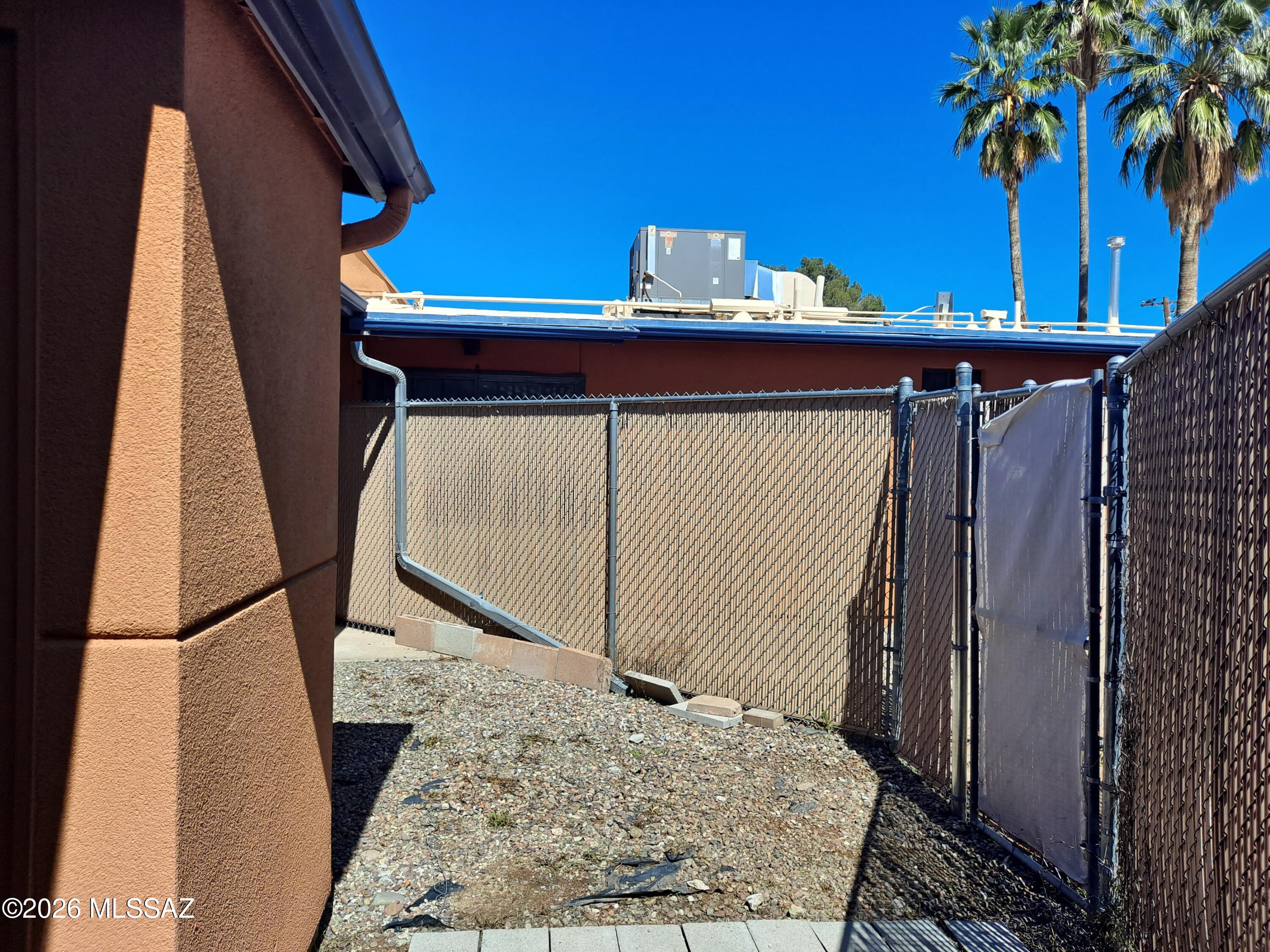 350 North Silverbell Road, Unit 40 Tucson, AZ 85745 - Photo 25 of 26 Back Yard (2)